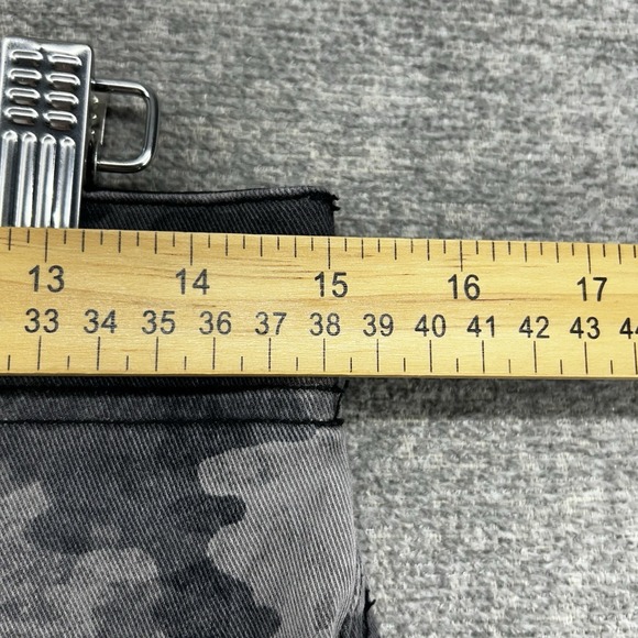 Spanx Cargo Camouflage Jogger Pants Women Size Large Gray Casual Stretch Pull Up - Picture 6 of 10